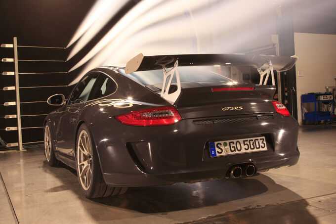 [Bild: Porsche-911-GT3-RS-Windkanal-fotoshowIma...352269.jpg]